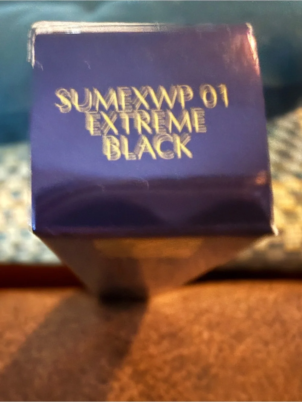 Estée Lauder Sumptuous Extreme Waterproof Multiplying Volume Mascara - Black NWT